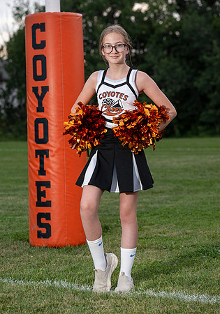 CoyotesCheer-004