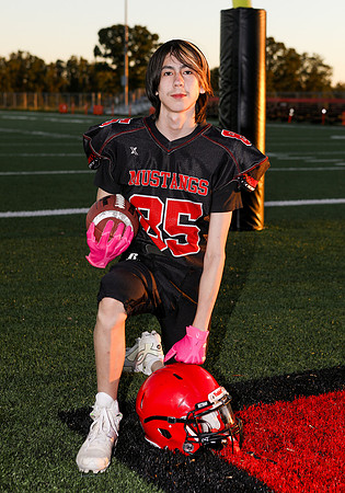 MustangsU16Black-027